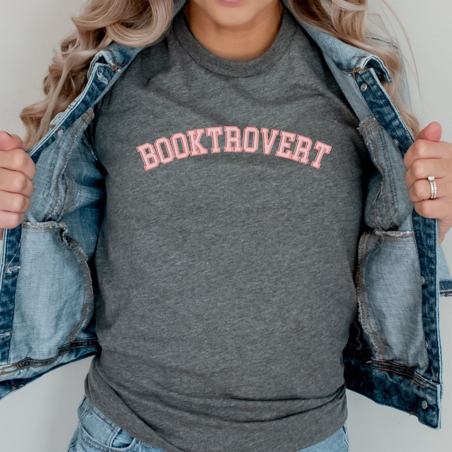 Booktrovert Tee Shirt